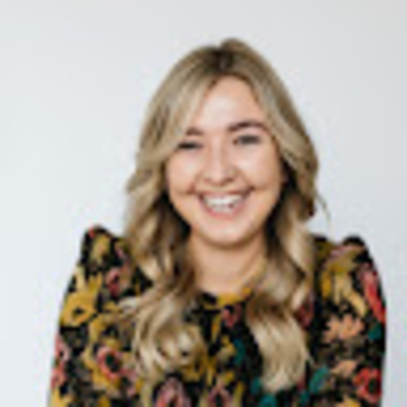 Meet your Posher, Emily - Picture 1 of 1